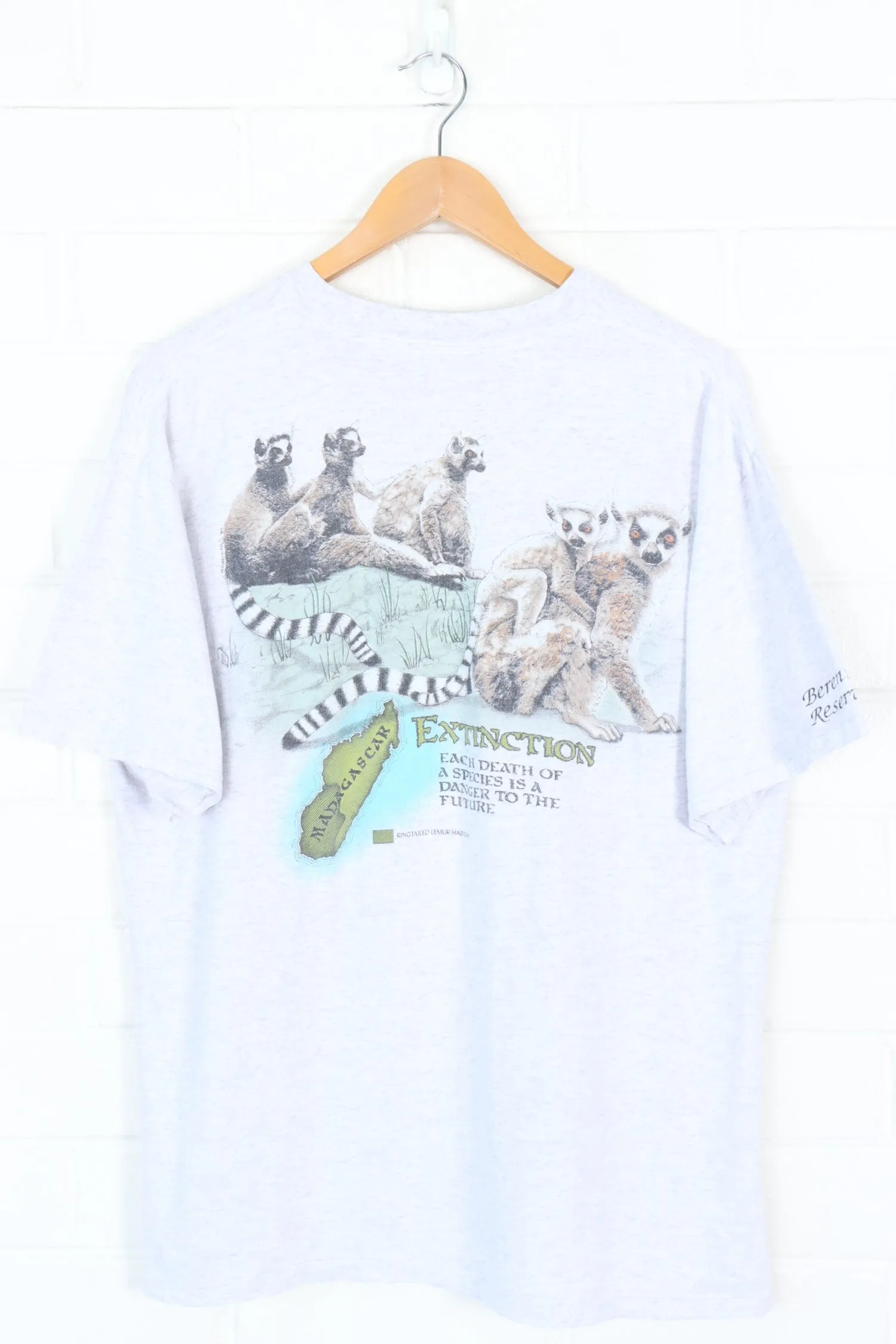 1989 VINTAGE Lemurs Animal USA Made Graphic Tee (XL)