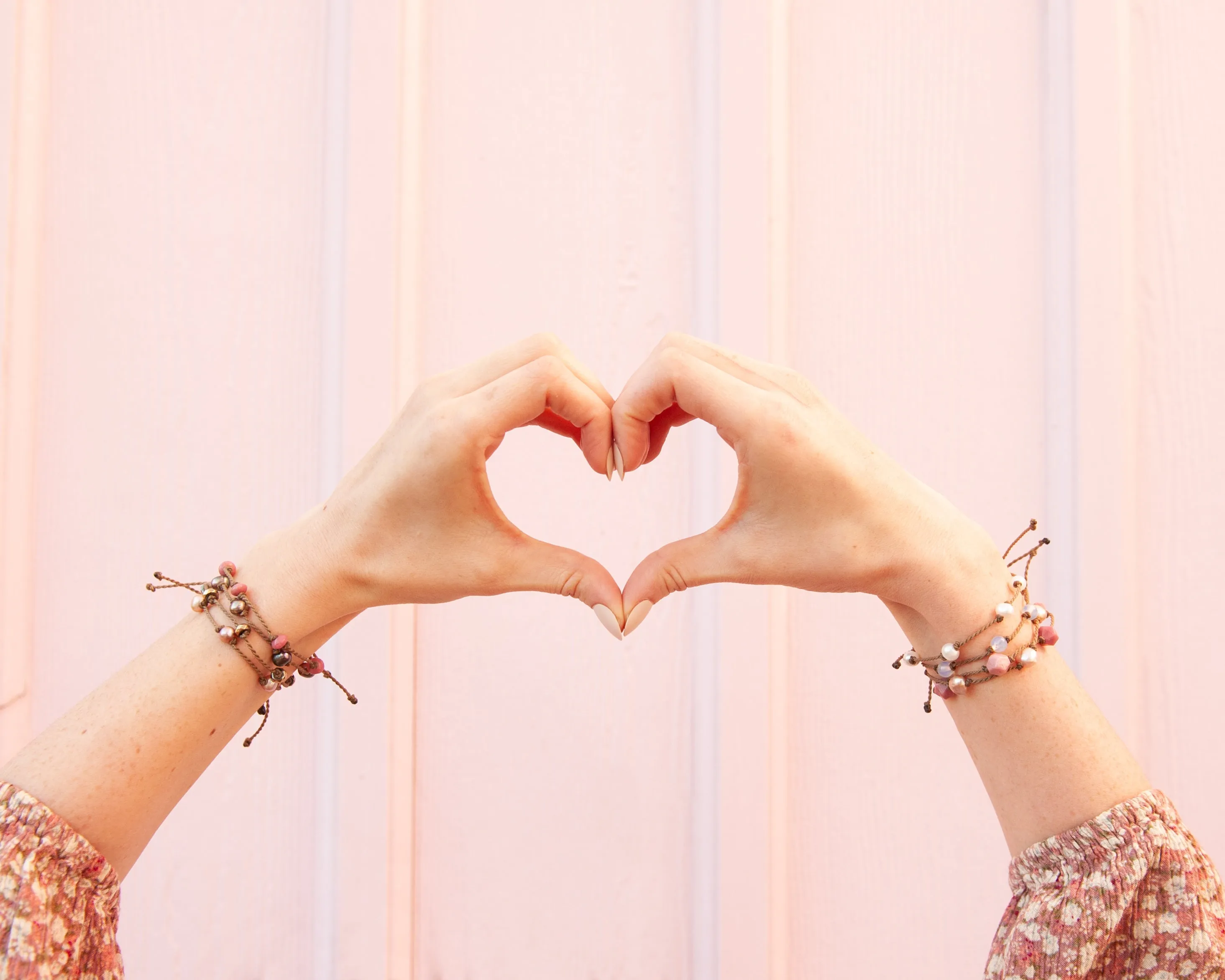 Blushing - Bracelet Stack