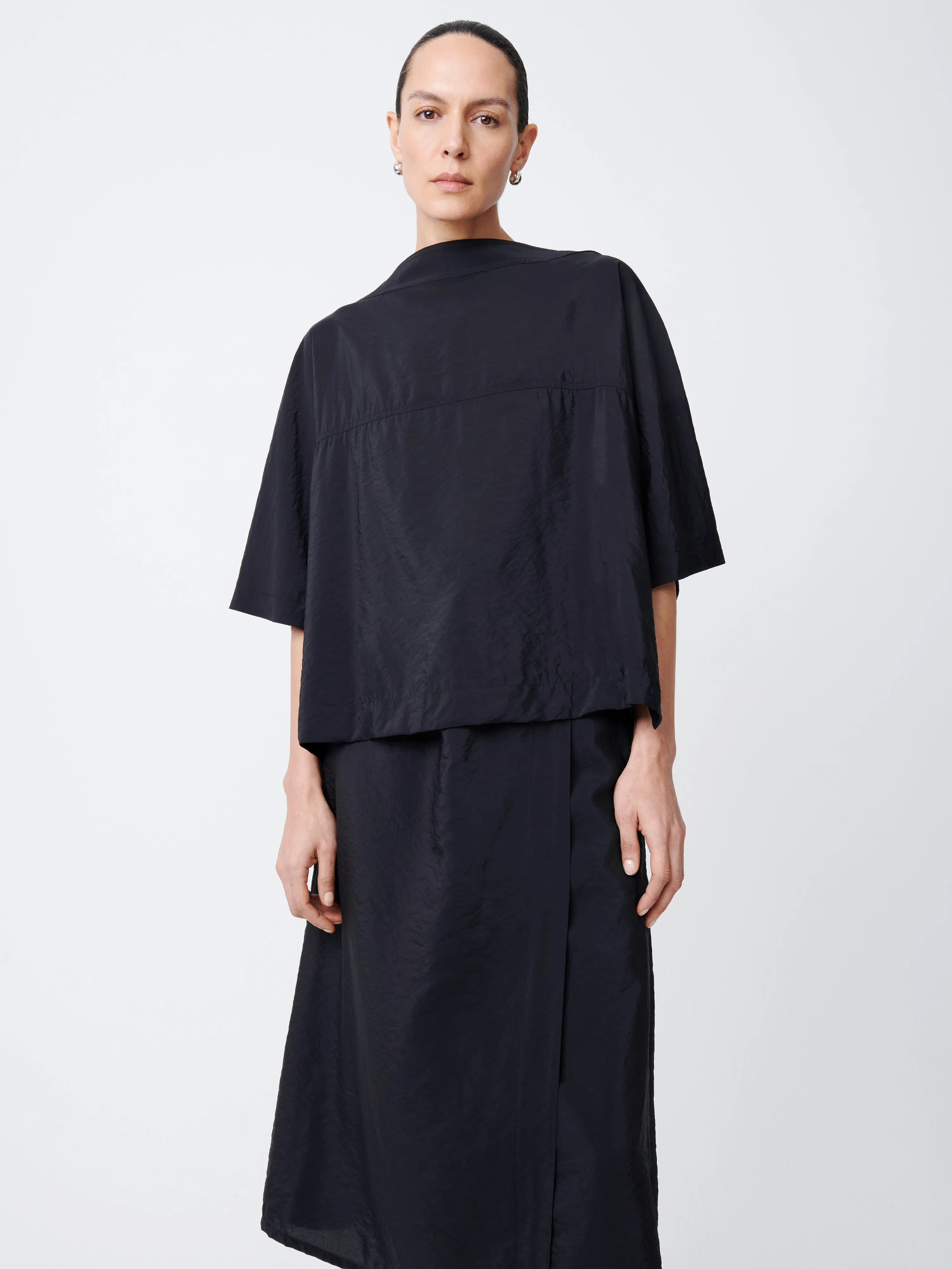 Hesse Top in Darkest Navy