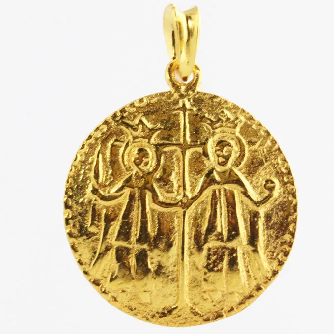 Jesus Christ Victorious Round Gold Medallion