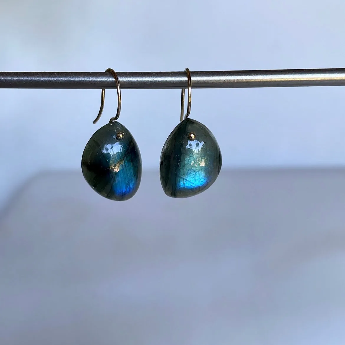 Midi Freeform Labradorite earrings