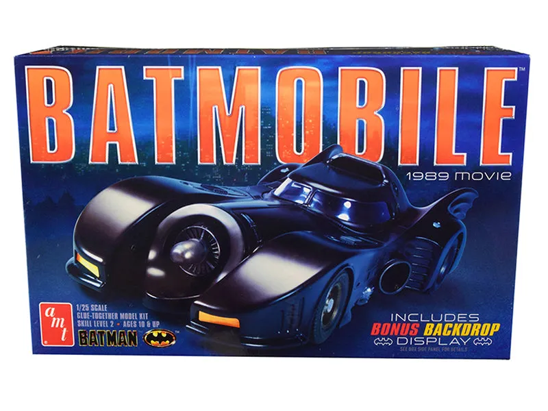 Skill 2 Model Kit Batmobile Batman (1989) Movie with Backdrop Display 1/25 Scale Model by AMT