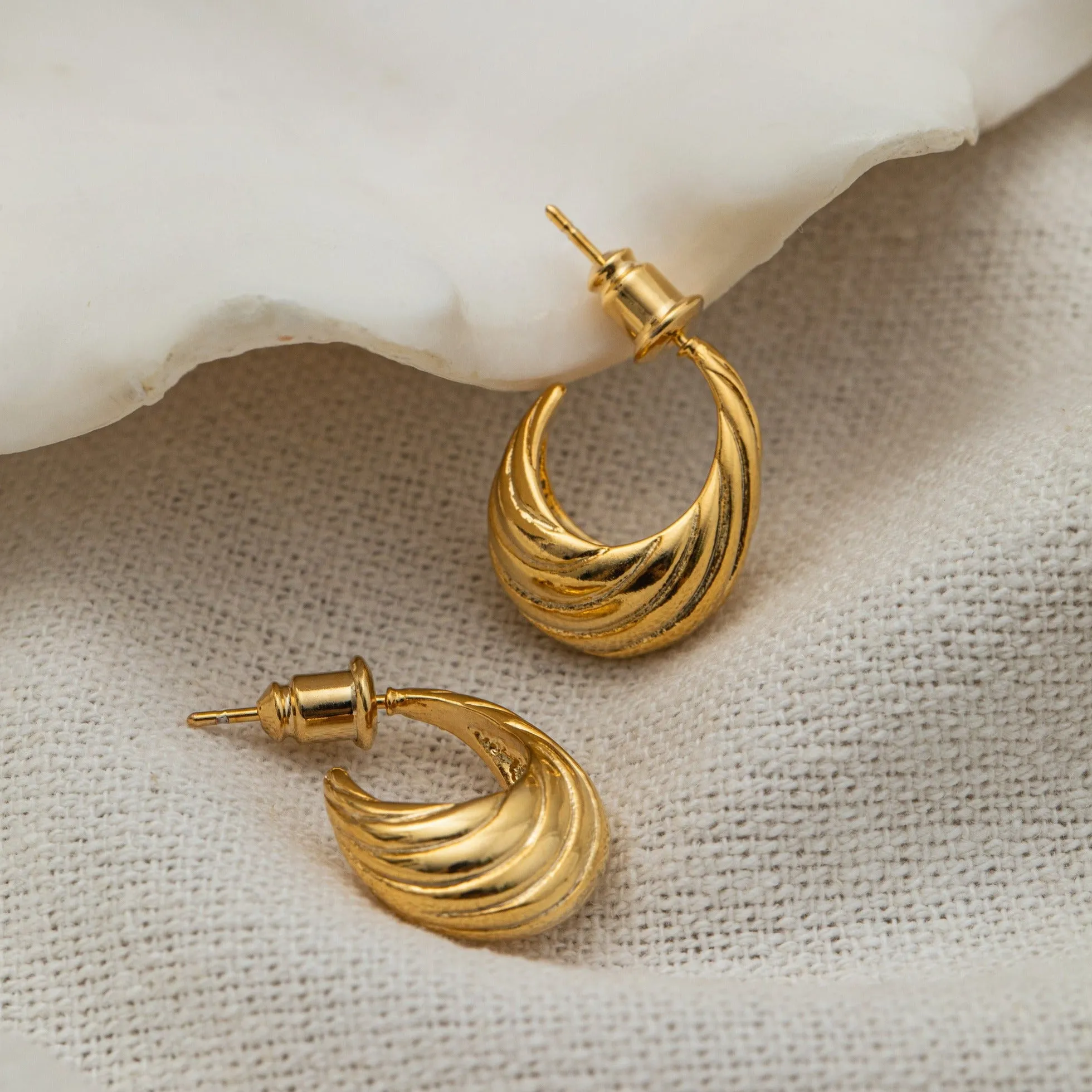 Tapered Dome Twist Hoop Earrings