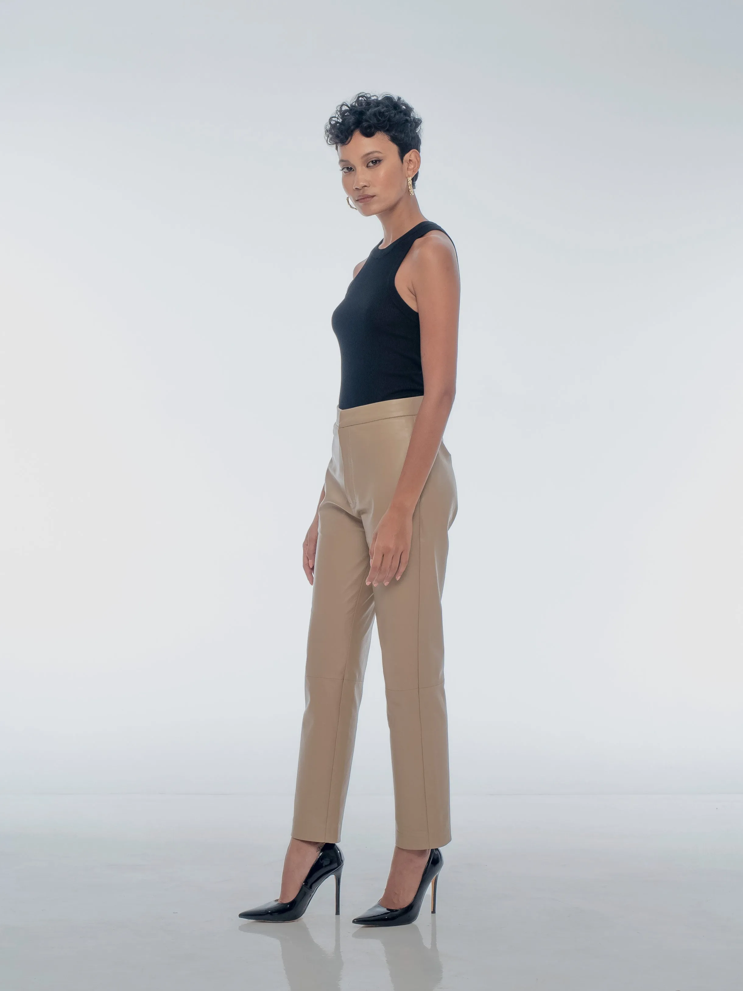 VICTORIA SLIM LEATHER PANT - SESAME