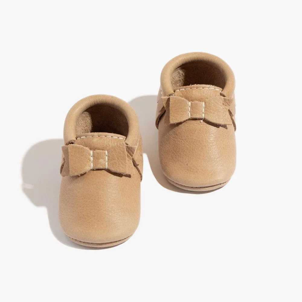 Weathered Brown Bow Baby Shoe